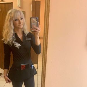 Meet your Posher, Casey